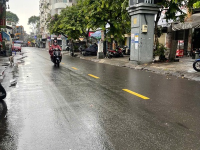 Bán nhà nát tiện xây mới, ngang 5,4m lê hồng phong q5 giá 7,99 tỷ còn tl 3