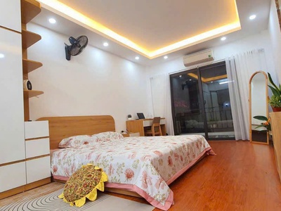 Gđ em cần bán gấp nhà ngọc thụy   5 tầng, gần ô tô, gần hồng tiến   giá nhỉnh 8 tỷ 3