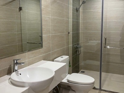 Căn 2pn 67m2 khu rb, full đầy đủ nội thất xịn, sẵn sổ, view thoáng đẹp không bị chắn giá chỉ 2tỷ9 4