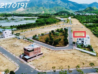 Đất đối diện công viên-giá rẻ nhất kđt-chỉ 23.5 triệu/m2-sinh lời cao trong tương lai 0