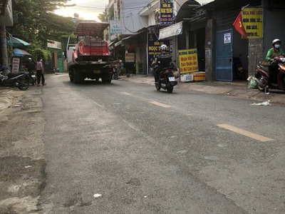 Bán nhà mt thạnh xuân 22 p. thạnh xuân q.12 70m2 4,6x15 2 tầng chỉ hơn 5tỷ 0