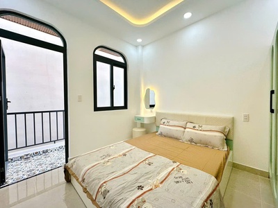 Bán nhà chính chủ - ngay ngã tư phú nhuận - tặng full nội thất - 3pn lớn - chủ bán 5.5 tỷ - tl 0