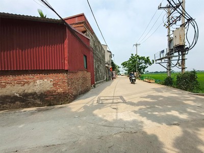 Hàng f0 giá rẻ hơn thị trường 10 giá, diện tích 120m2 thạc quả, dục tú, gần cầu tứ liên 1