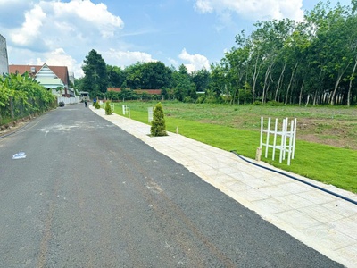  chủ ngộp cần bán lô đất nghỉ dưỡng view hồ   giá chỉ 1 tỷ 2 còn thương lượng 1