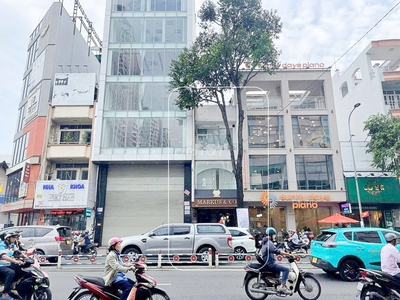 Cho thuê nhà mặt tiền Hoàng Diệu, Phường 6, Quận 4. Trệt 3 lầu, DT  253m , 6pn chỉ 50tr 0