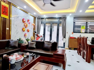Bán nhà trương định 5 tầng long lanh dân xây ở ngay 1 nhà ra phố hoàng mai 1