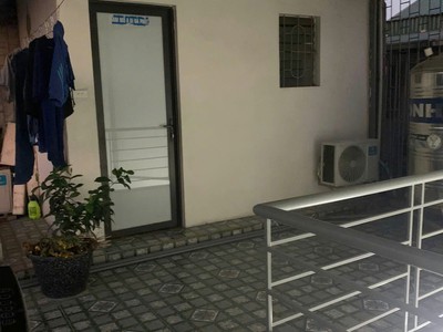 Đội Cấn 40m2 x 3 tầng - Trước nhà thoáng sáng - Ngõ nông - Gần phố. 2
