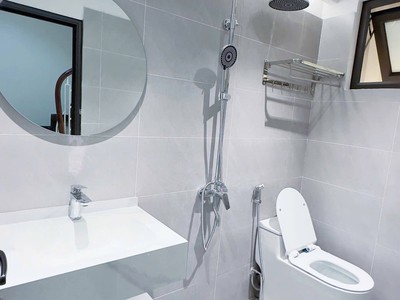 Cần bán gấp nhà khương đình thanh xuân 32m2,6 tầng,mt 3.6m, giá chào 6.8 tỷ ngõ nông thông rộng 4