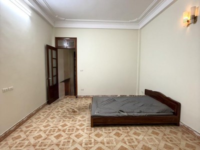 Bán nhà phân lô lê trọng tấn, ô tô đỗ cửa, dt 68m2, 18 tỷ 3