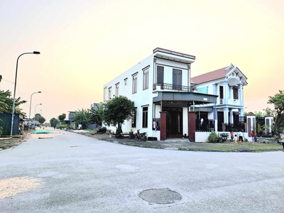 Bán đất biển Quảng Đại ngay khu đô thị Vlasta Sầm Sơn chỉ 1,x tỷ rẻ nhất thị trường 0