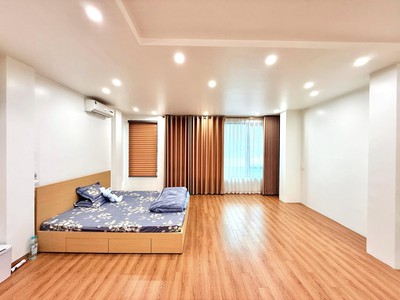 Bán siêu phẩm , 58 m2, giá 14 tỷ đường láng đống đa, hà nội. 0