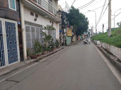 Mặt phố bát khối 26 tỷ 180m mặt tiền 11m kinh doanh ở đỉnh,long biên hà nội 3
