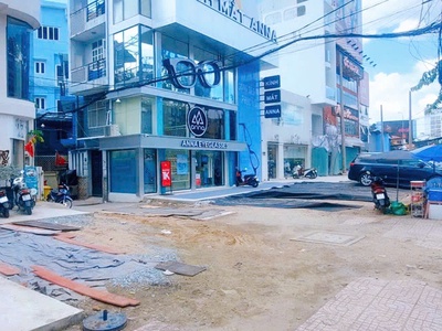 Bán nhà cũ quận 3, hẻm cách mạng tháng tám, 14 m2, giá 1.55 tỷ, ngay vòng xoay dân chủ 1