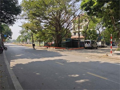 Thửa đất tại phố thượng thanh long biên mở văn phòng kinh doanh quán bi a,quán net siêu đẹp cho các 1