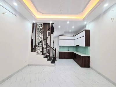 Nhỉnh 4 tỷ sở hữu nhà lĩnh nam, 40m, vào ở ngay 1