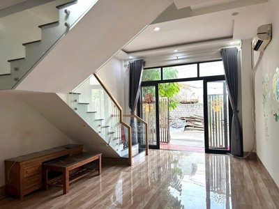 Bán nhà 3 tầng kiên cố đường nguyễn đình   gần biển phạm văn đồng   đầu tư chỉ 6.1 tỷ 0