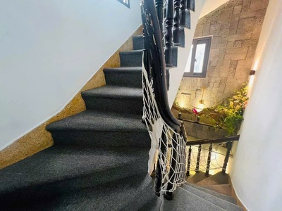 Cho thuê nhà nguyên căn ngõ 71 nguyễn lương bằng, 5 tầng x 35m2, 3 ngủ kk, 13 triệu 4