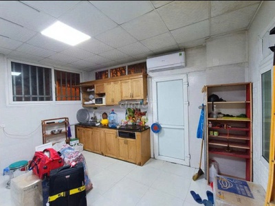 Cho thuê nhà ngõ ô tô 210 phố tân mai 4 tầng x 54m2, 12 triệu vp, cty, kd online, ở gđ, nhóm 1