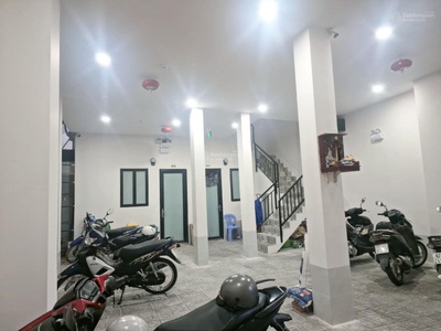 Bán gấp chdv trường đh marketing, quận 7, dòng tiền gần 70tr/th, ngang 7m, hoàn công đủ,nhỉnh 14 tỷ 1