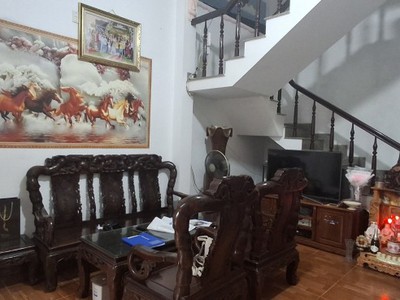 Mt đường 7.5m sát bãi tắm sơn thuỷ, 90m2, ngang 5m, 3 tầng đúc, hơn 6 tỵ 0