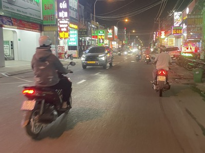 Bán nhà mặt tiền 8,2x35m giá 23,9 tỷ đường nguyễn ảnh thủ 2