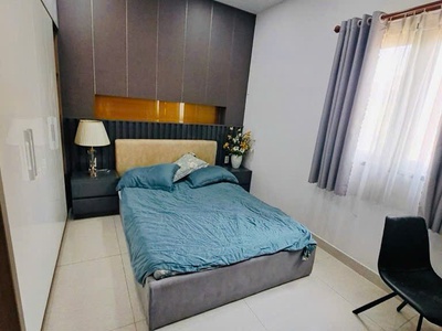 Bán nhà 5 tầng hiện đại khu đồng có vỉa hè bộ phường thạnh lộc quận 12- 60m2 4x15  5pn- chỉ nhô 4