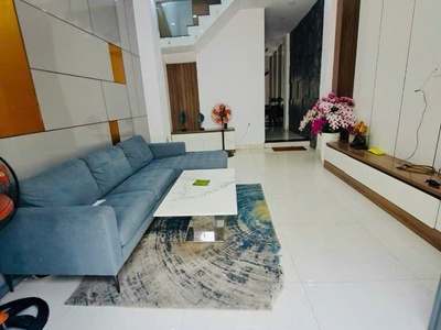 Bán nhà 5 tầng hiện đại khu đồng có vỉa hè bộ phường thạnh lộc quận 12- 60m2 4x15  5pn- chỉ nhô 2
