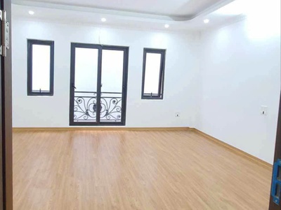 Bán nhà 5 tầng mới cứng - phố thạch bàn, long biên  giá: 6.5 tỷ . chính chủ 4