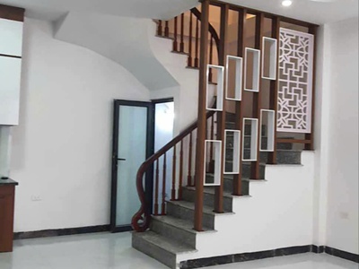 Bán nhà 5 tầng mới cứng - phố thạch bàn, long biên  giá: 6.5 tỷ . chính chủ 3