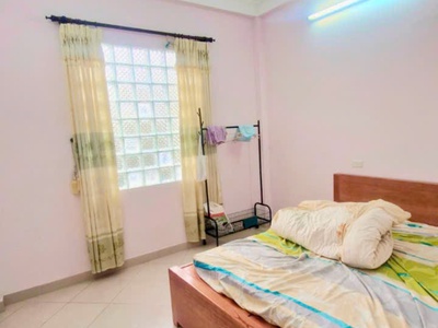 Bán nhà lạc long quân   40m  x 4 tầng   dân xây - cách hồ tây 150m   giá chỉ 8.7 tỷ 2