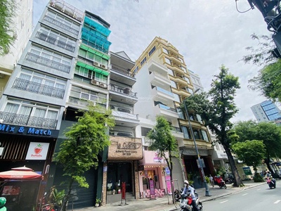 Cho thuê nhà mặt tiền Lê Thánh Tôn, Phường Bến Nghé, Q1. Trệt, 4 lầu, DT 4,2x22 chỉ 100tr 1