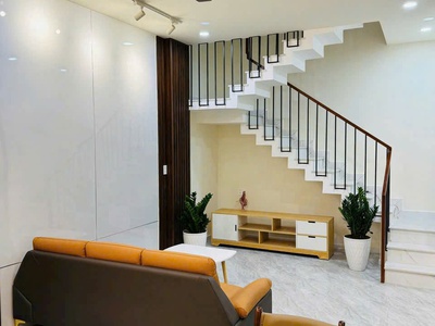 Nhà 84// Tân Sơn Nhì, q Tân Phú dt 40m2 1 lầu 2pn 3wc giá 5,6 tỷ 2