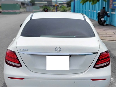 Bán xe Mercedes E250 2018, màu trắng. 1