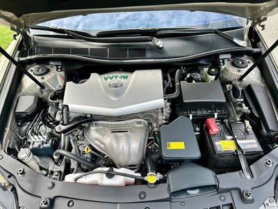 Bán xe Toyota Camry 2.0E 2017, màu vàng cát. 15