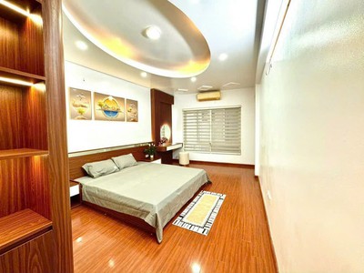 Đội Cấn 35m2 x 6 tầng dân xây khung cột kiên cố chắn chắn - Bãi gửi xe ô tô bên cạnh nhà, ngõ to. 2