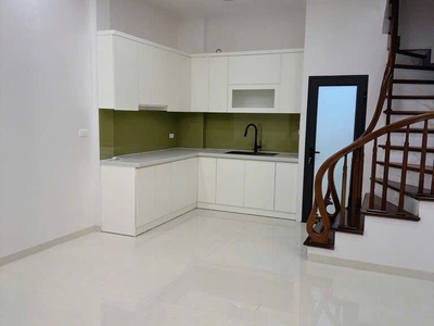 Đội Cấn 30m2 x mặt tiền đẹp 4.5M - Full nội thất - Cách ô tô dừng đỗ 20M - Ngõ thông, thoáng. 0