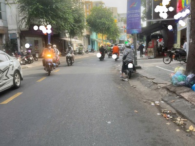 Hạ giá bán gấp trong tháng nhà 2 MT trước sau Trần Bình Trọng Phường 1 quận 5. 1