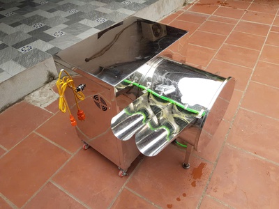 Máy làm rửa trứng cửa đôi công suất 3000 quả 8