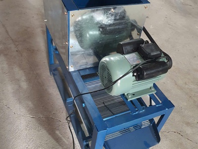 Máy dập vỏ ốc, máy tách ruột vỏ ốc. 0