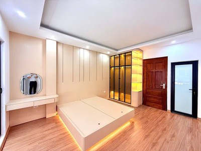 Nhà 6 Tầng Thang Máy   Gần Hồ Văn Chương   Mặt Tiền Đẹp   Nở Hậu   Ngõ Nông   Hai Thoáng 4