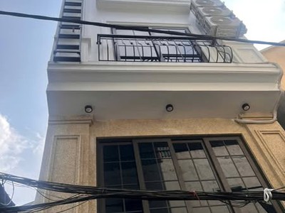 Bán tòa nhà 7 tầng thang máy phú diễn gần đh ccông nghiệp hà nội 0