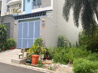 Bán lô đất mặt tiền khu dân cư phong phú 5 đối diện bến xe q8 0