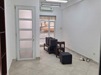 Bán nhà riêng phố Nguyễn Thái Học - Diện tích 40m2 - Giá 16,2 tỷ 1