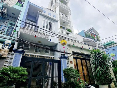 Cần bán gấp siêu phẩm nhà bông sao  p5, q8  dt: 52m2 4x 15m  3t, 4 pn, 5wc chỉ 9.5 tỷ 2
