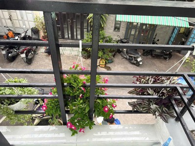 Bán nhà 3 tầng, hẻm 5m, cmt8, p5, tân bình, 3x9m,  3pn, nhỉnh 4 tỷ 2