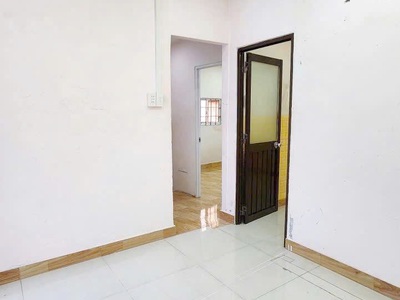 Nhà 2 tầng hẻm thẳng ngay chợ ba đình p10q8. giá: 3.68 tỷ 3
