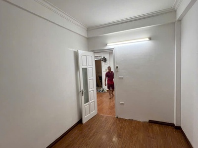 Bán căn 2pn 46m cực đẹp tại 73 hoàng ngân, thanh xuân 4