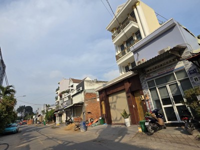 Bán nhà mặt phố linh trung, thủ đức, 52m , 3.95  tỷ, sổ hồng 4