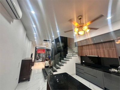 Bán nhà ngõ 205 xuân đỉnh   ô tô đỗ cửa - 70m  x 4tầng   mt 4.7m   thang máy   21 tỷ 0