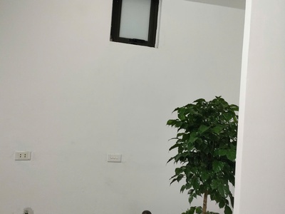 Hương viên lô góc 15m, 4 tầng, mặt tiền 6m, 2.45 tỷ hai bà trưng. 2